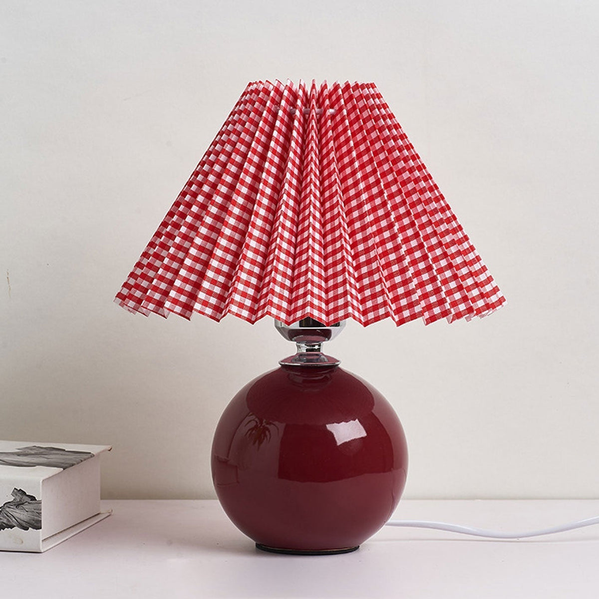 Nordic Ceramic Pleated Table Light | 1-Light Lasson Living