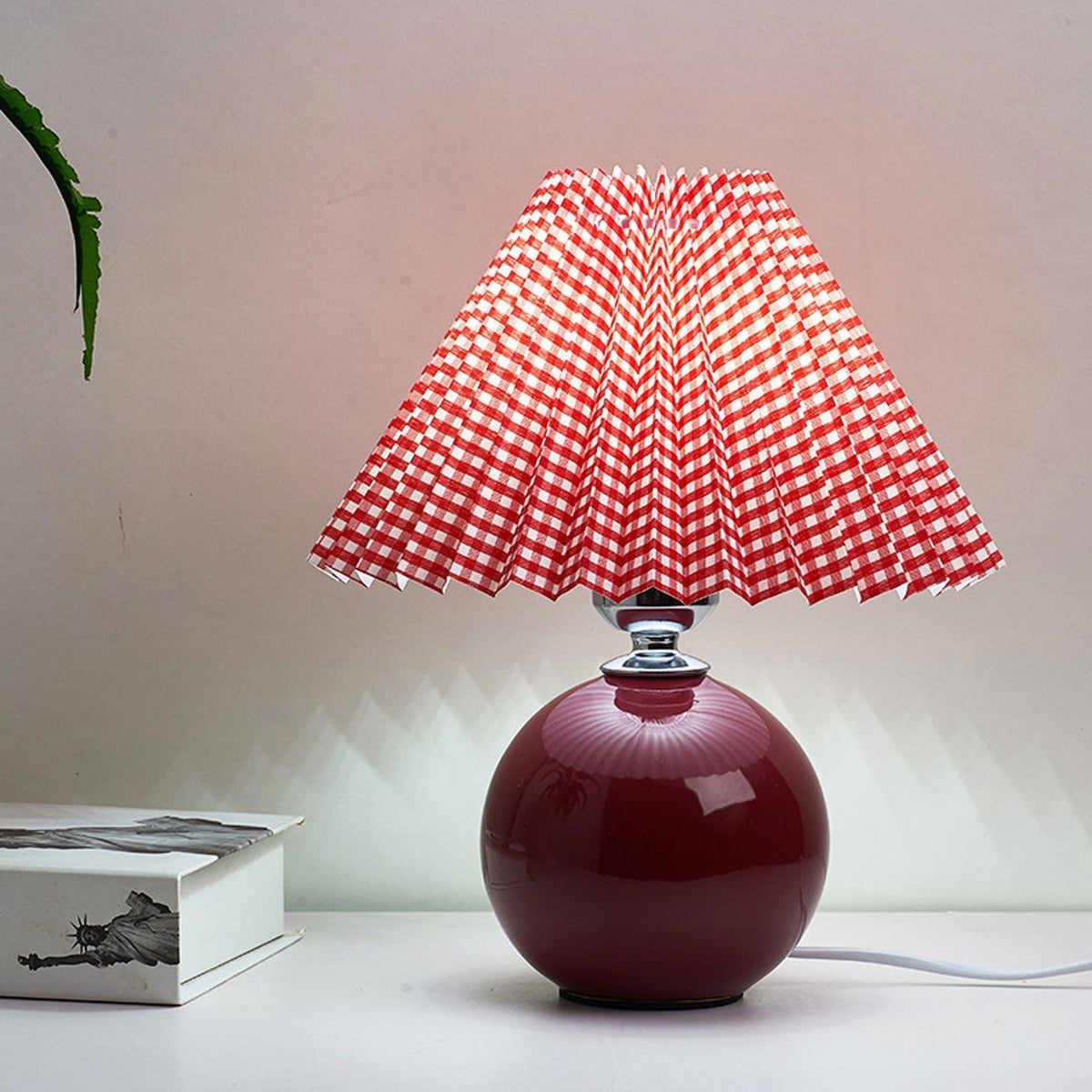 Nordic Ceramic Pleated Table Light | 1-Light Lasson Living