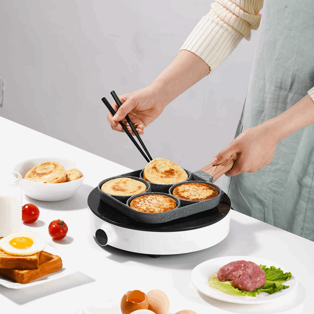 4-Section Frying Pan with Non-Stick Coating | Cook Eggs, Bacon and More at Once | Gas and Induction Hob Compatible