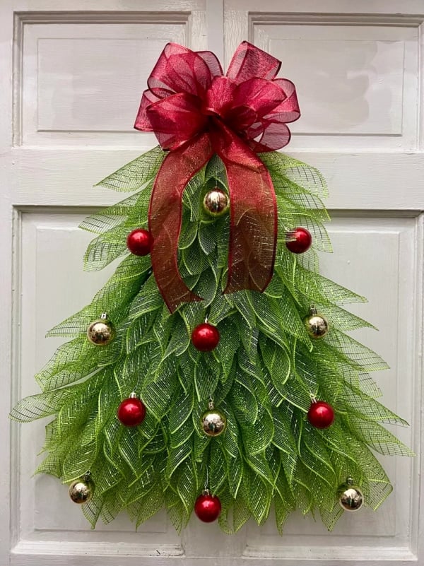 Christmas Tree Door Garland | 40 x 20 cm | Handmade Weatherproof Burlap with Bow, Berries & Warm Light Options 3