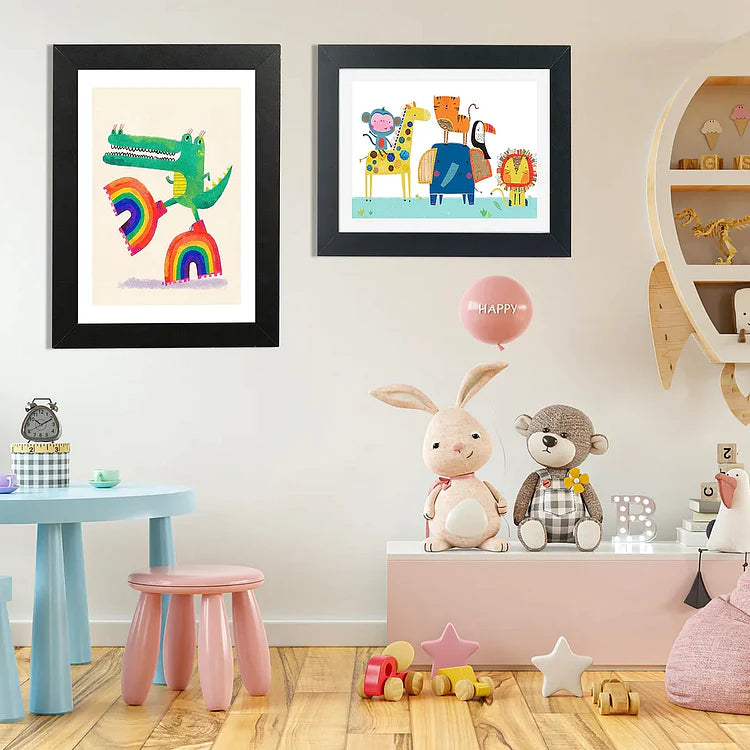 Magnetic Picture Frame Lightweight Impact-Resistant with 150-Artwork Capacity 2