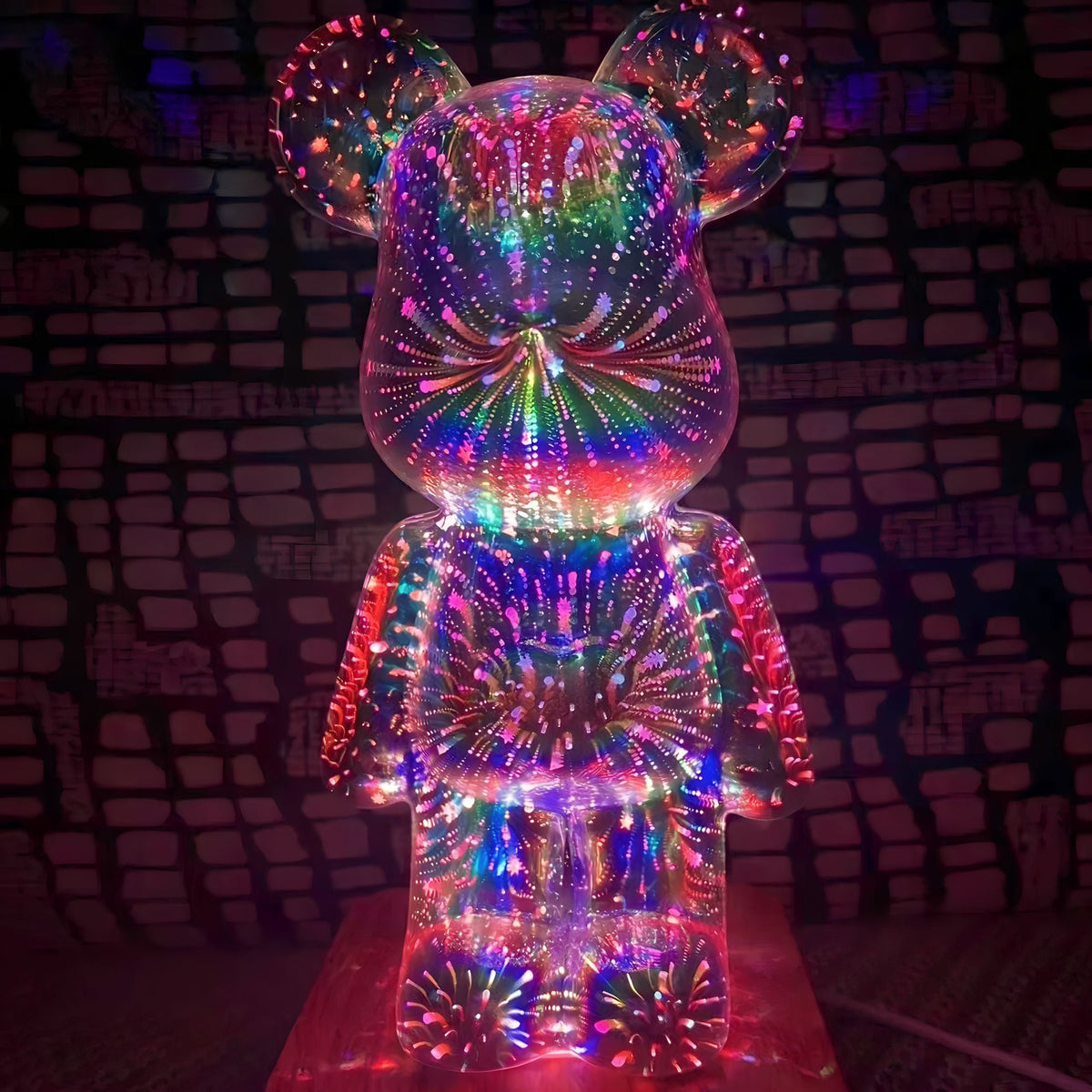 Bear Table Lamp Glass | Silver Glass, 7 Colours | USB LED Night Light, Wood-Look Base, Colour-Changing Decor Light