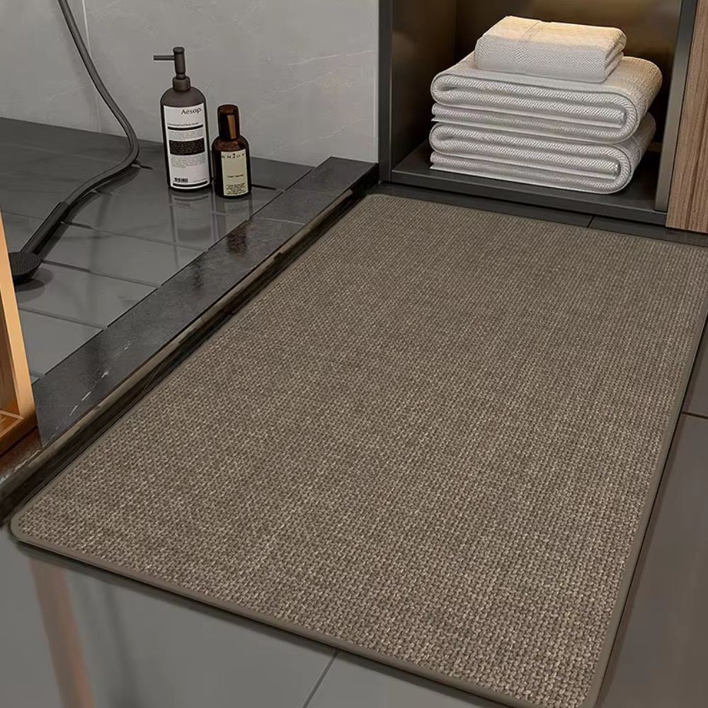 Braided Comfort | Non-Slip Bath Mat – Highly Absorbent Fabric Design