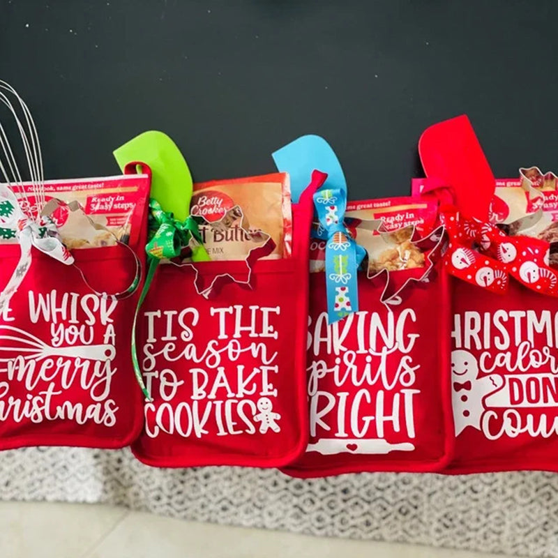 Christmas Pot Holder Set with Pockets | 6-Piece Heat Resistant Design with Hanging Loops | Festive Kitchen Decor & Gift Set