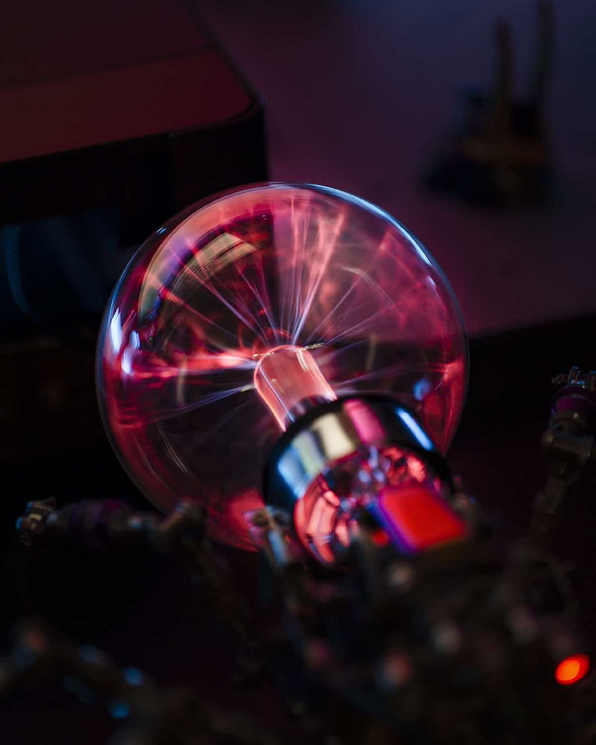 Colour-Changing Glass Lamp | Touch-Reactive Pulse Patterns | Sealed Glass Build for Lasting Glow on Any Tabletop