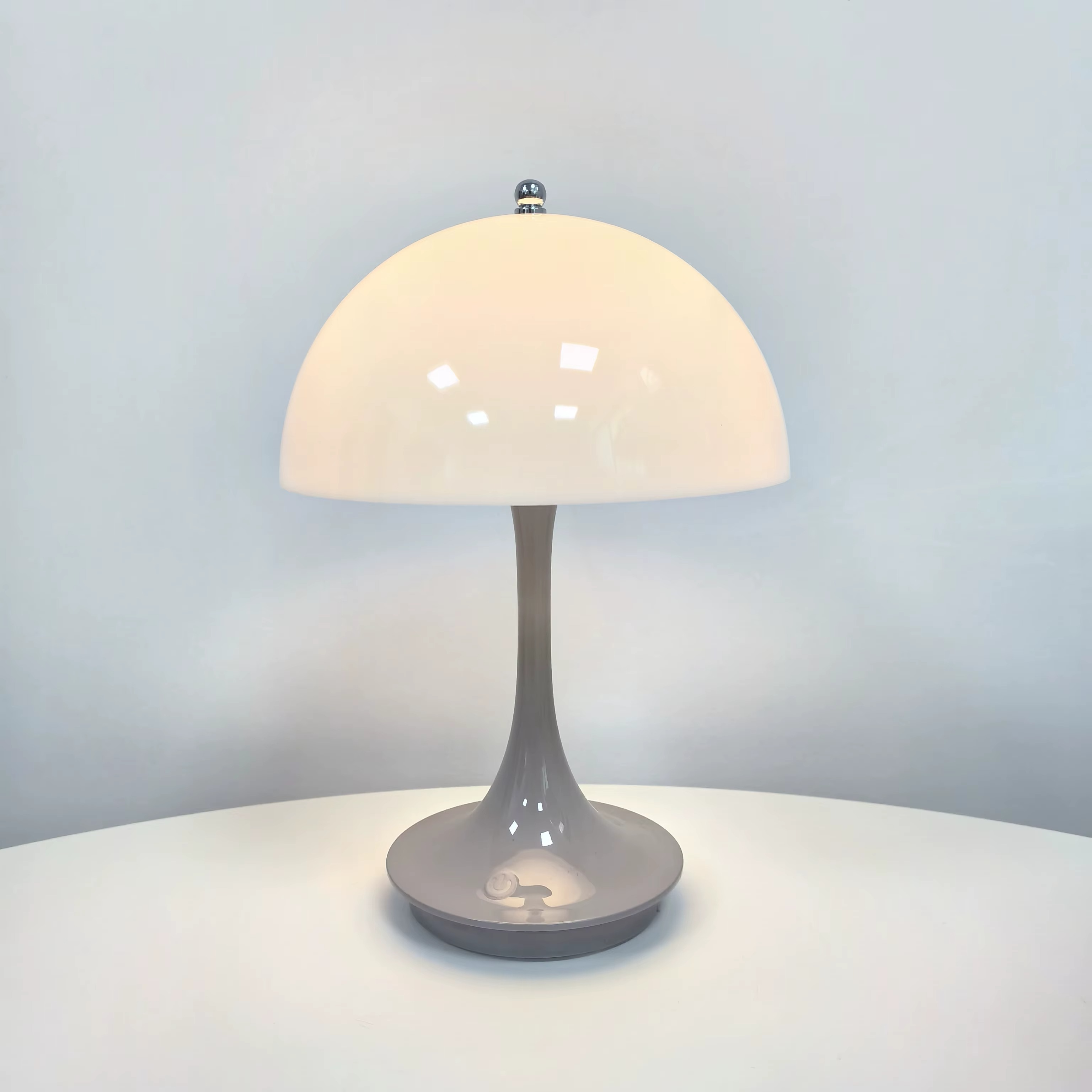 Electaura | Cordless LED Table Lamp – Scandinavian Minimalist Design