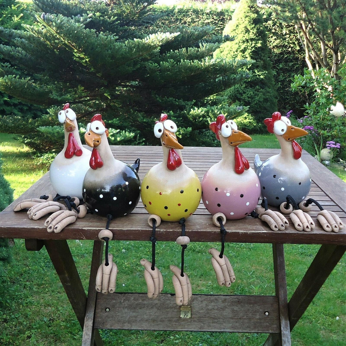 Garden Chicken Ornaments Resin | Pack of Two, Five Colour Options | Weatherproof, Freestanding Indoor & Outdoor Display