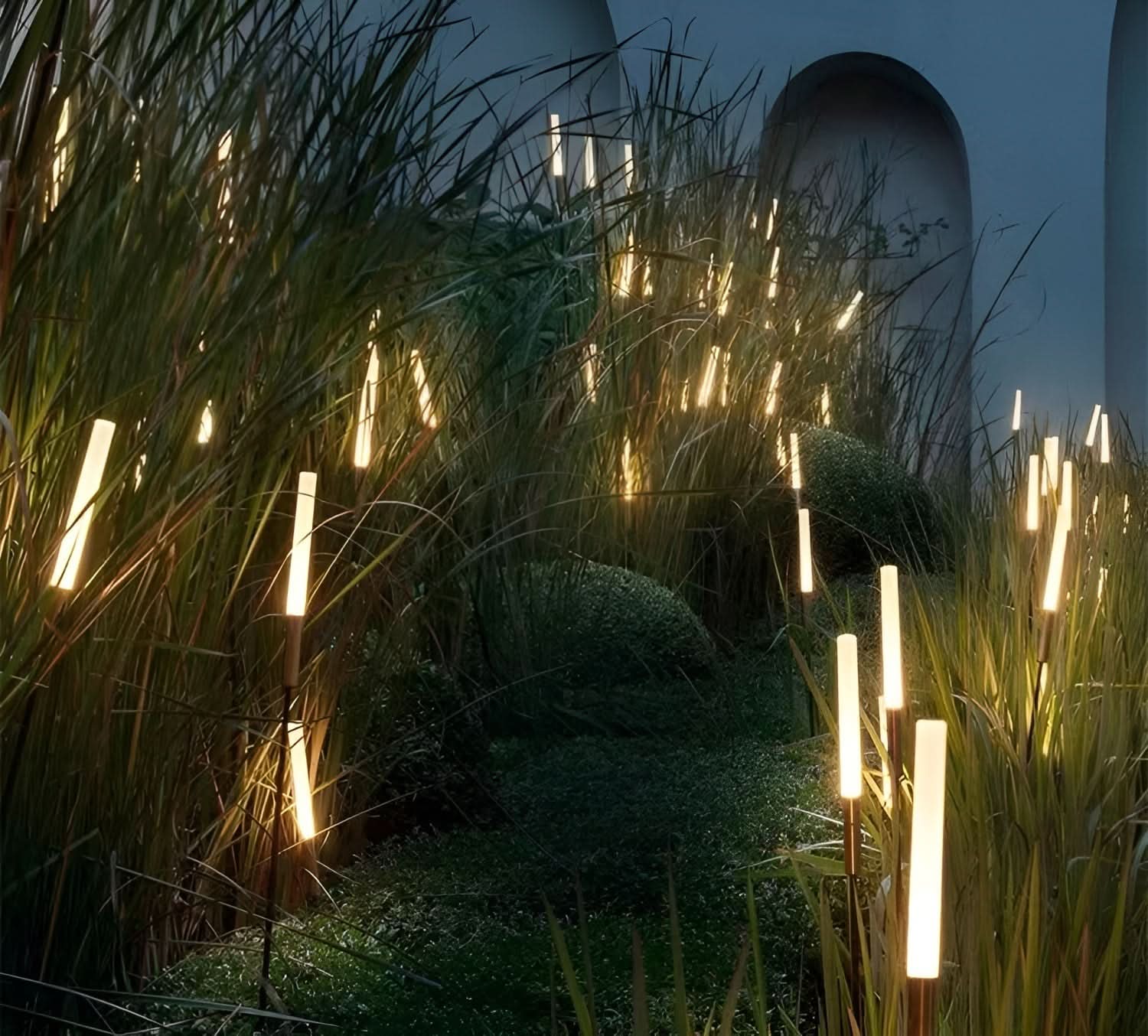 Garduru | Solar Outdoor Lights with Weather-Resistant Design - Modern LED for Gardens
