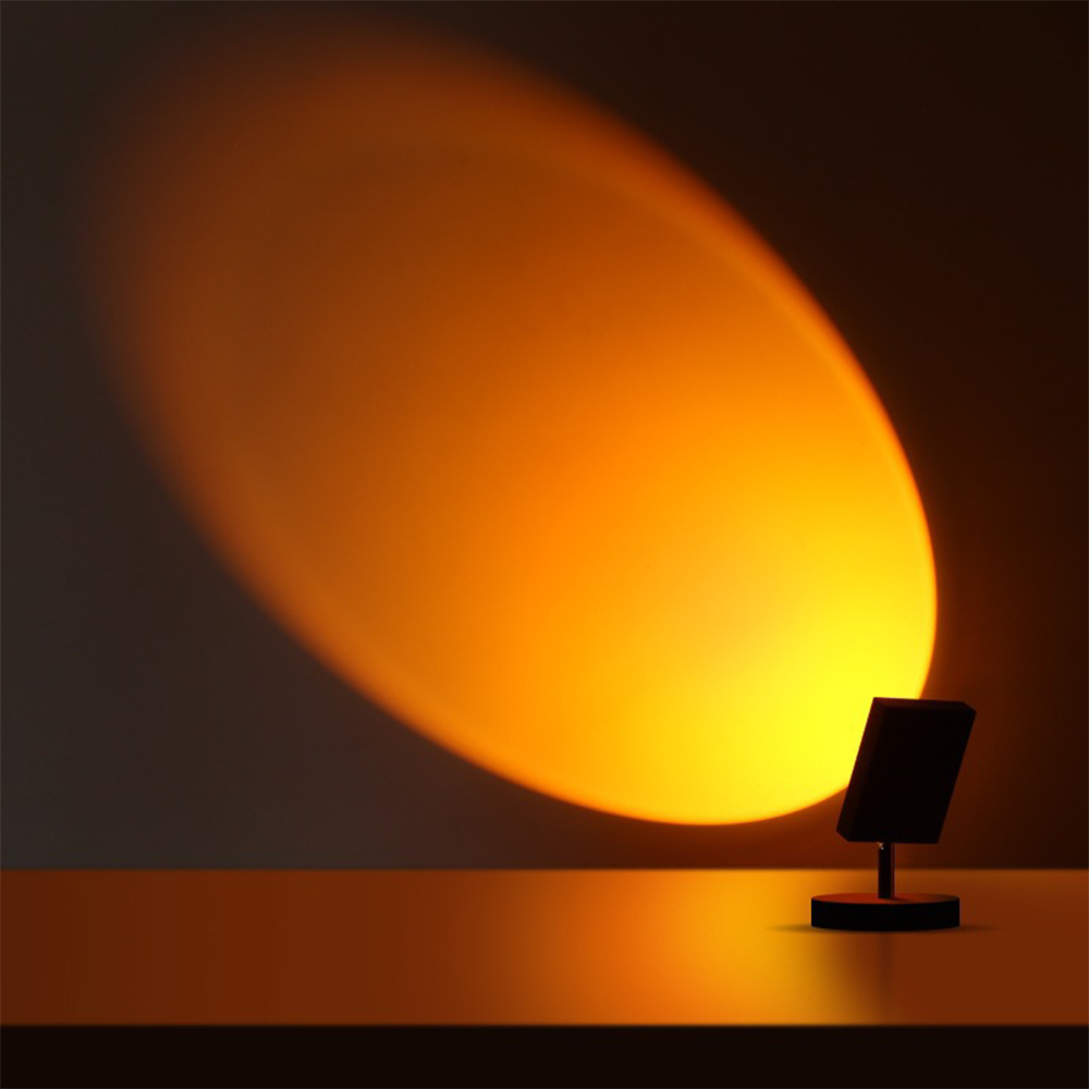 GlowBright | Retro Sunset LED Table Lamp – USB Powered, Compact Design