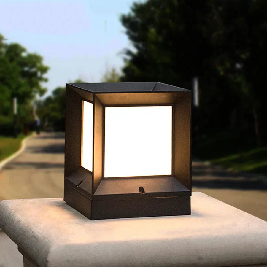 Lume | Outdoor Floor Lamp – Modern Design with Warm LED Light
