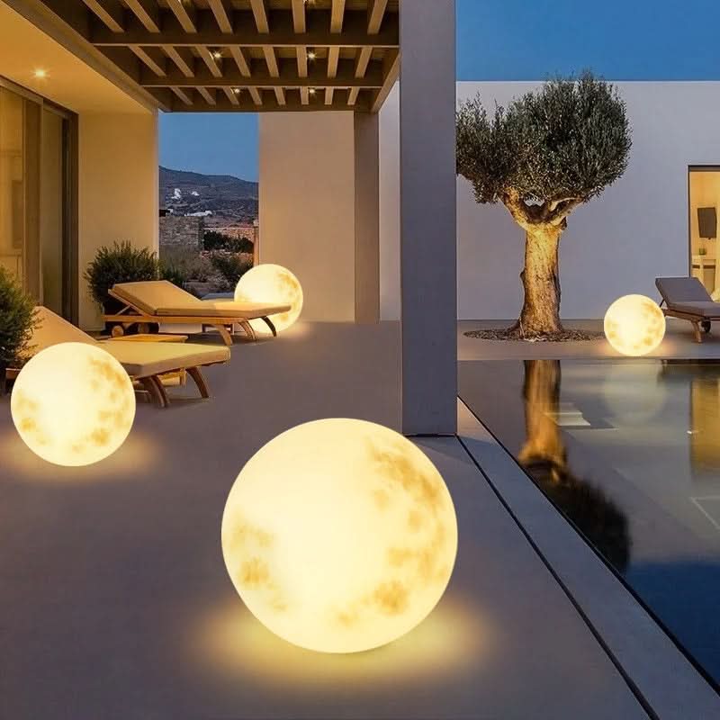LunaGlow | Moon-Shaped Garden Lamp with USB Rechargeable LED - Weather-Resistant Outdoor Light