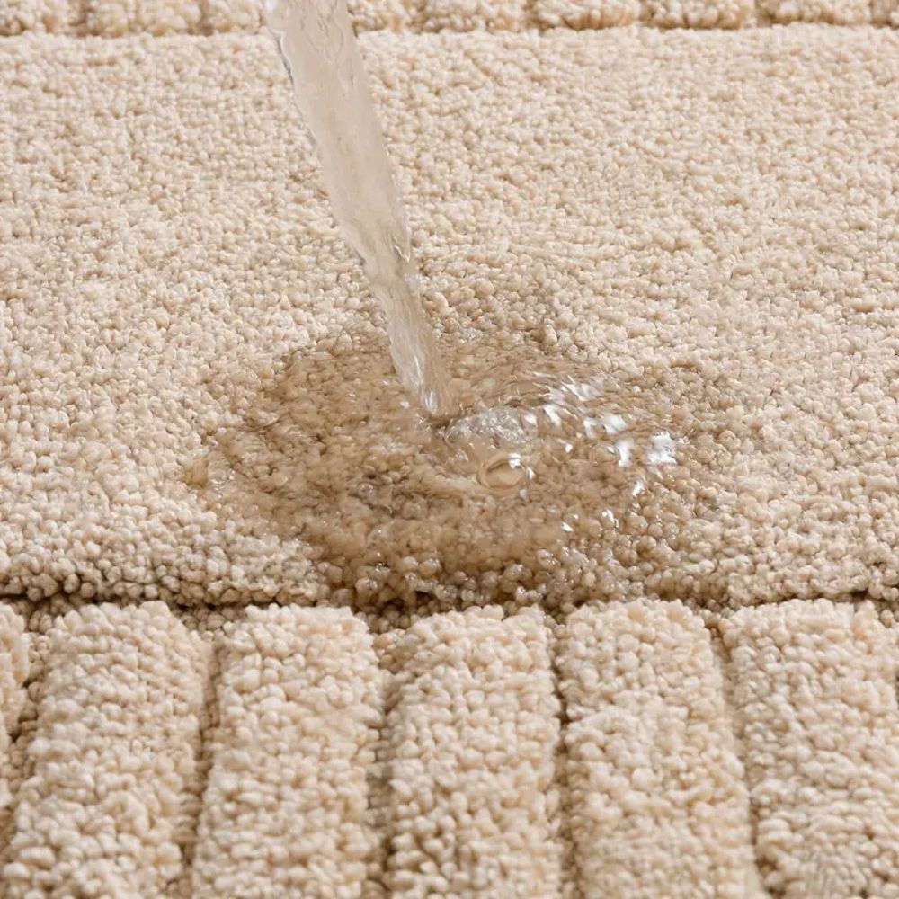 Minimalist Stripe | Non-Slip Bath Mat – Soft Flocking Material