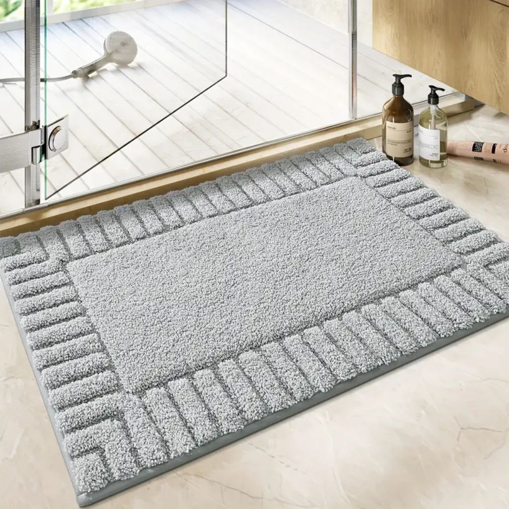 Minimalist Stripe | Non-Slip Bath Mat – Soft Flocking Material