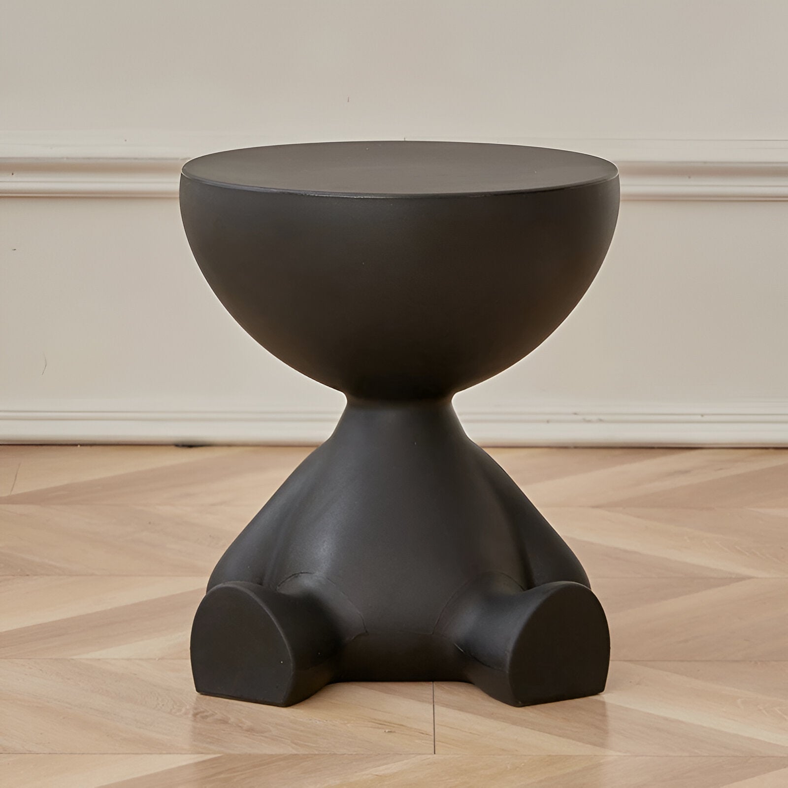Round Coffee Table – Plastic, Timeless Design for the Living Room or Side Table 0
