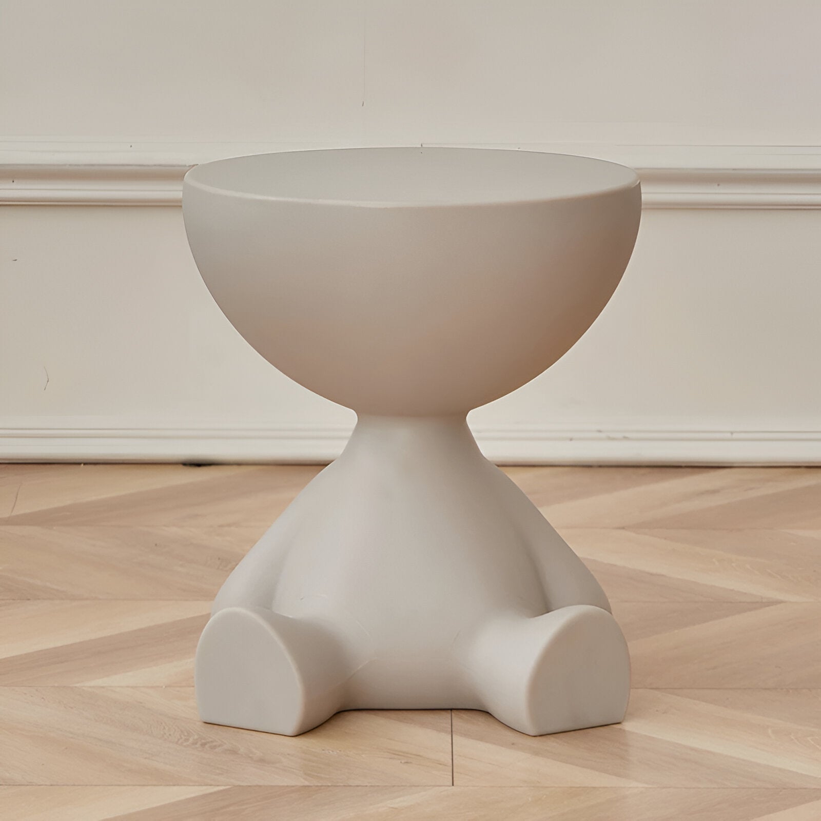 Round Coffee Table – Plastic, Timeless Design for the Living Room or Side Table 9