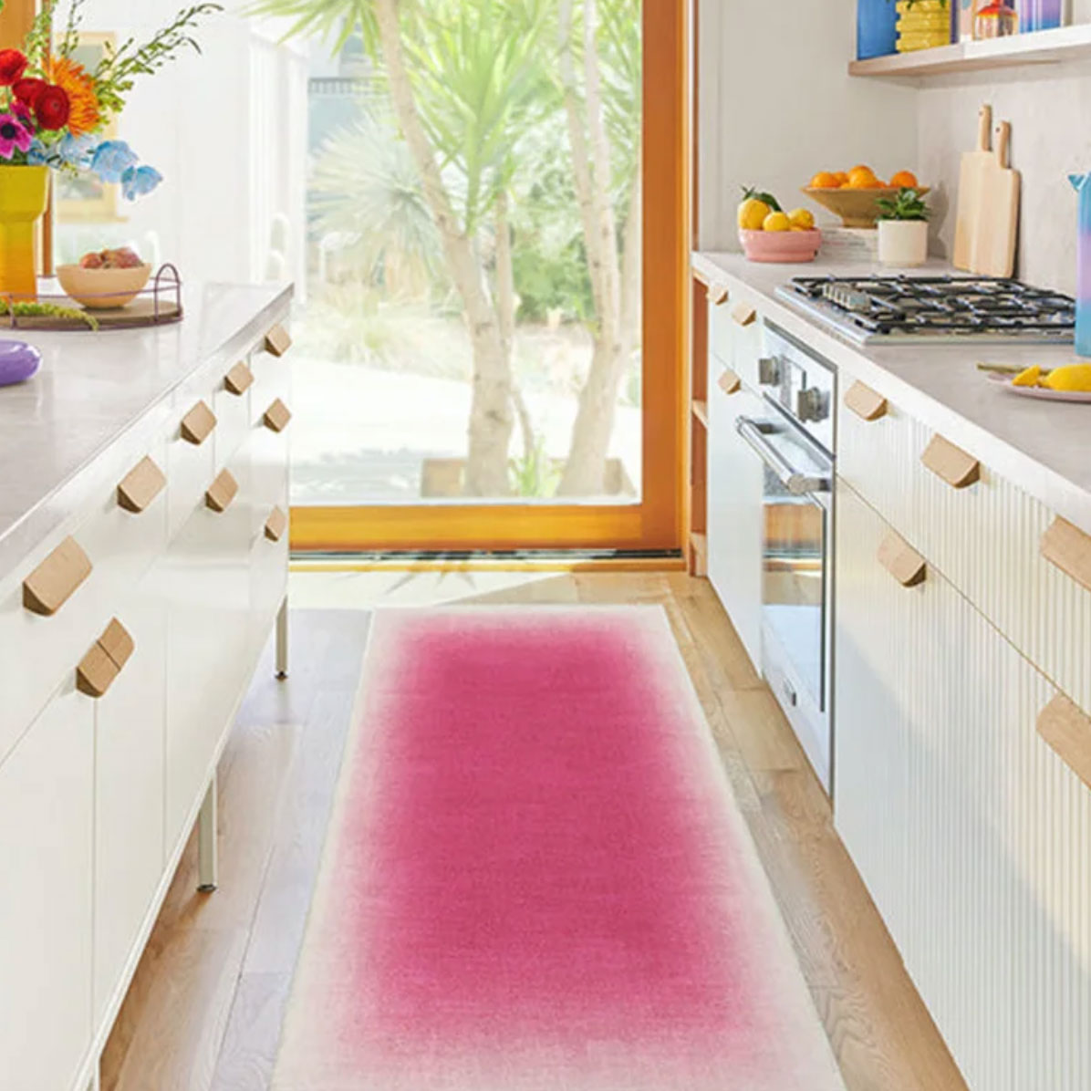 Pink Gradient Rug, Polyester, 12 Sizes 50 x 80 cm to 180 x 280 cm | Soft Flat Weave | Machine Washable at 30°C, Easy Care 1