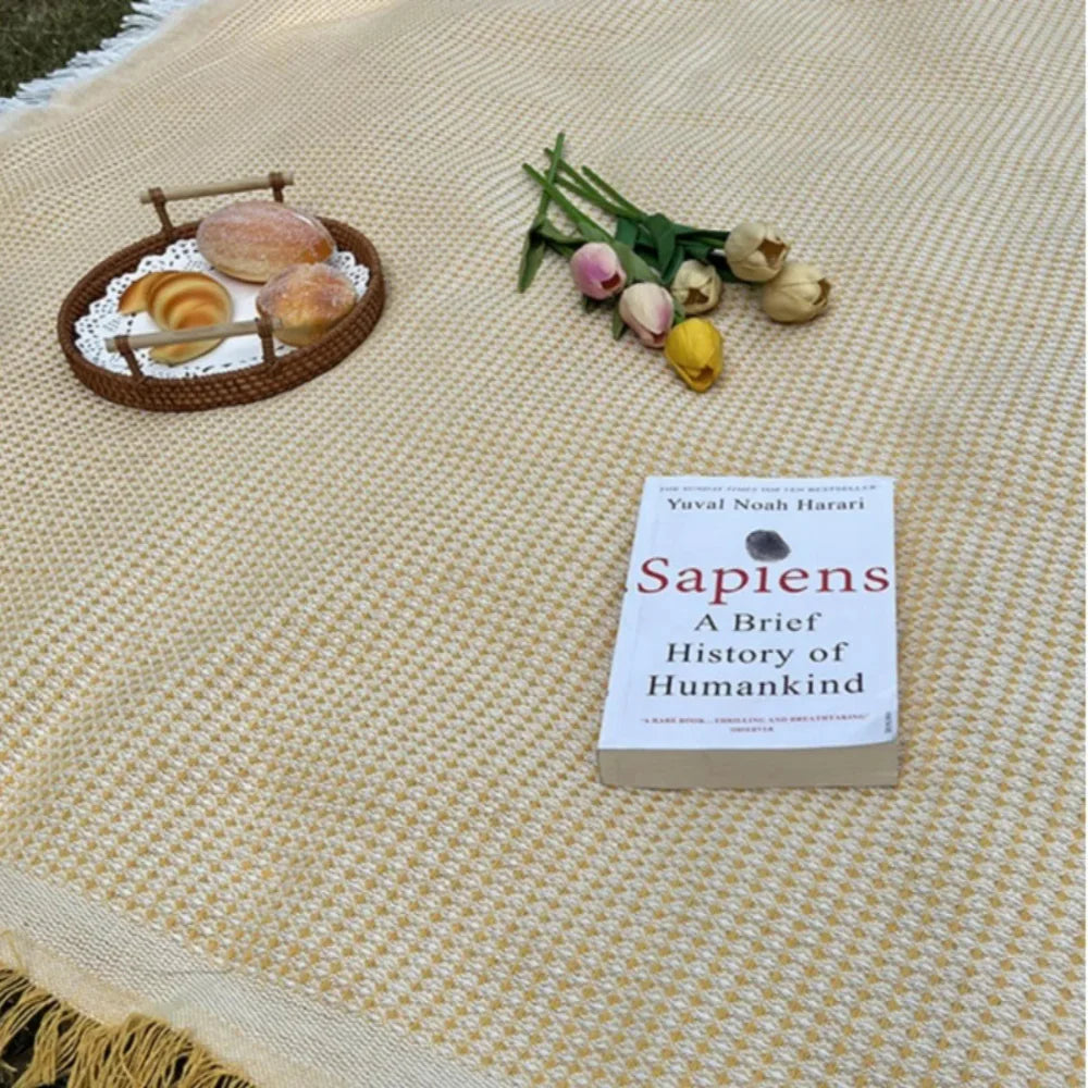 Tasselora | Woven Picnic Blanket with Decorative Tassels - Lightweight for Outdoor Use