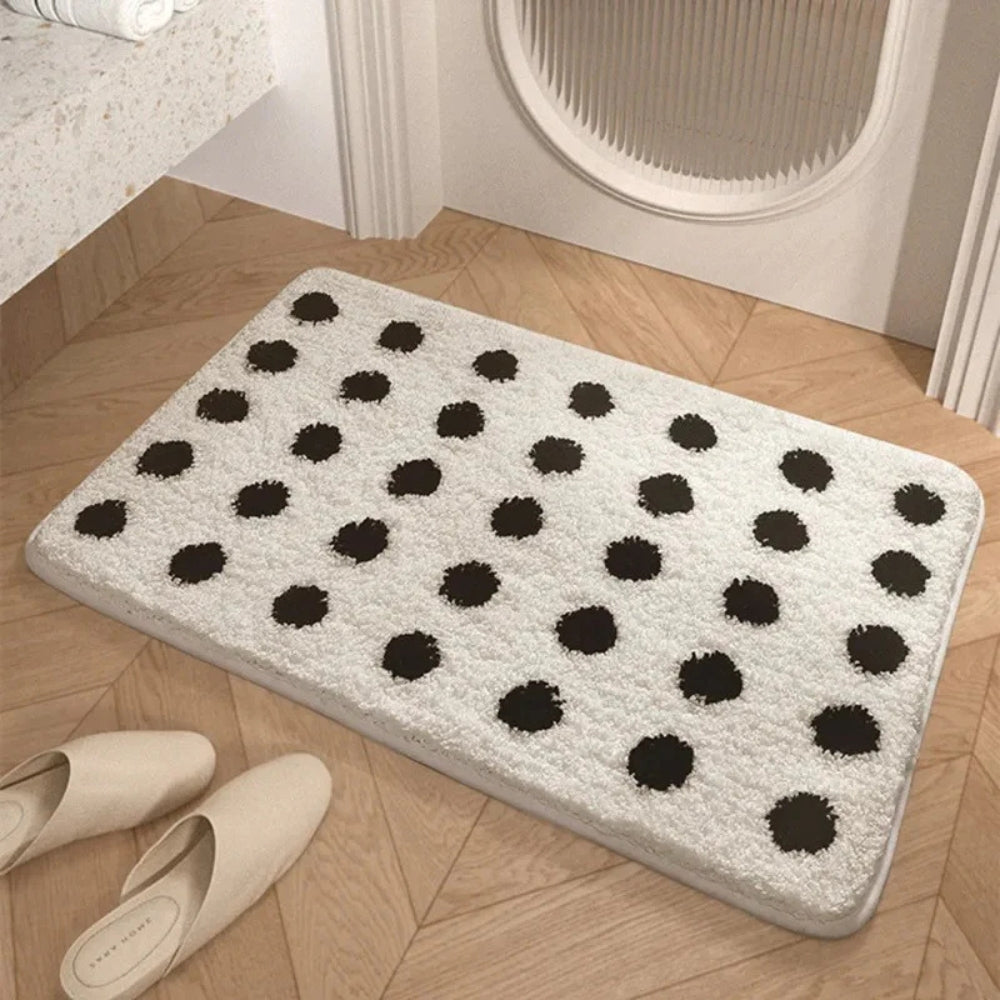 Tufted Plush | Polka Dot Bath Mat – Soft Microfiber Non-Slip Design