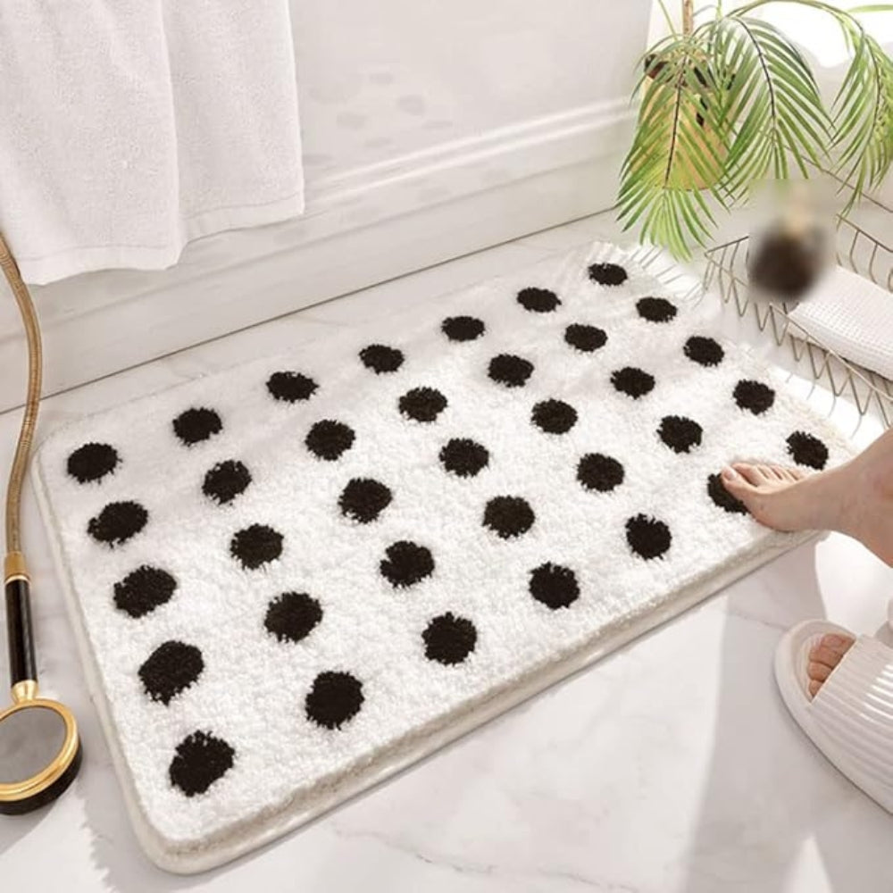 Tufted Plush | Polka Dot Bath Mat – Soft Microfiber Non-Slip Design