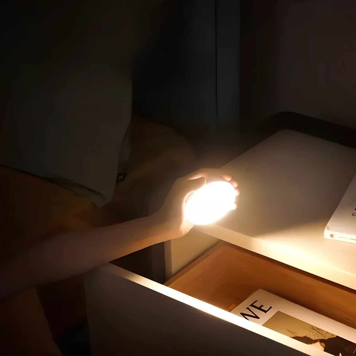 Motion Sensor Night Light | Auto On/Off Detection, 8 cm Diameter | USB or Battery Powered, Tool-Free, 2/4/8 Pack 11
