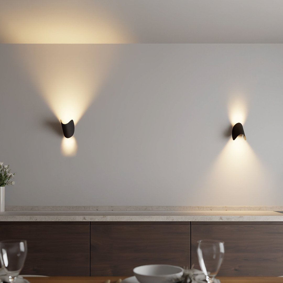 Wall Sconce Light – Adjustable Indoor LED Fixture with Versatile Design