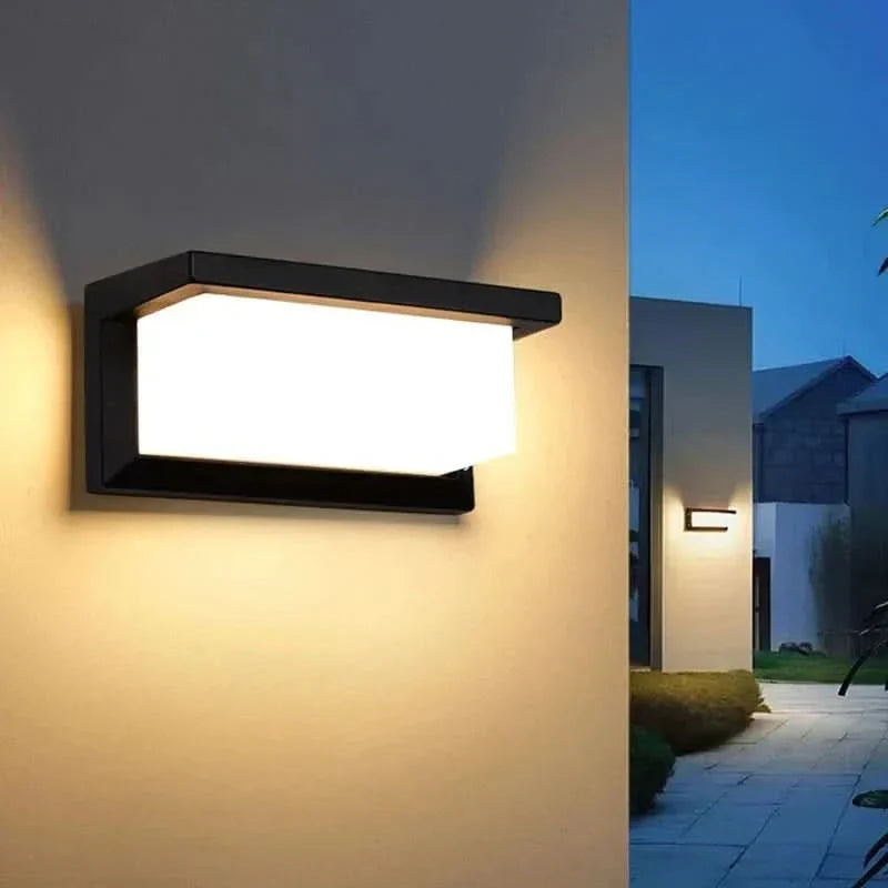 Motion Sensor Wall Light Outdoor Weatherproof Aluminium PC with 18 W LED 12