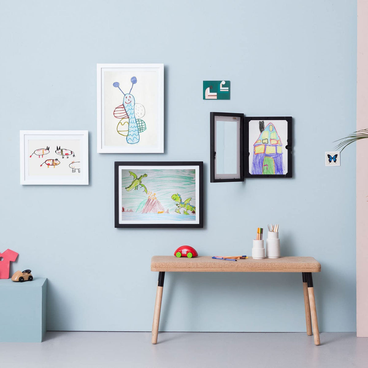 Magnetic Picture Frame Lightweight Impact-Resistant with 150-Artwork Capacity 6