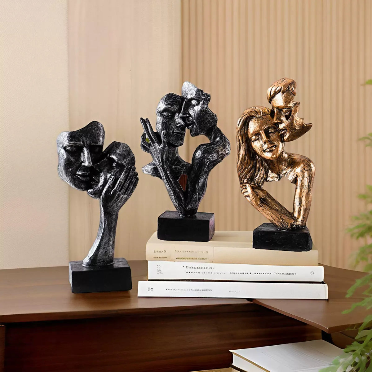 Abstract Kiss Sculpture Resin 16-18 cm | Black or Bronze Finish | Textured Couple Statue for Shelf, Sideboard, Nightstand 9