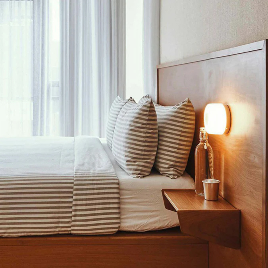 Minimalist Wall Light with Recessed Diffuser 5