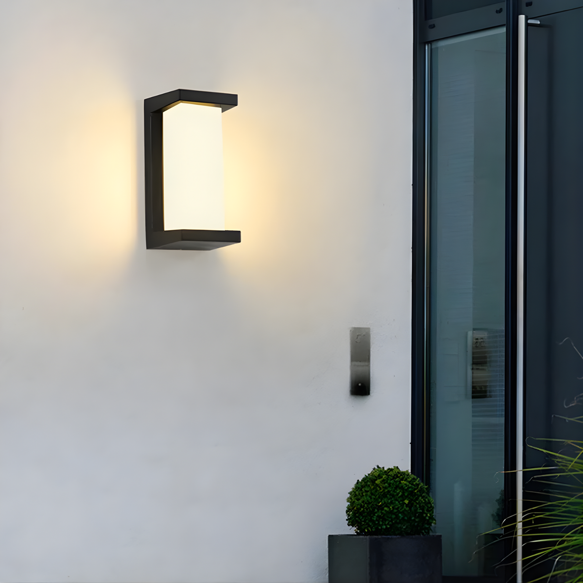 LED Outdoor Wall Light with Motion Sensor | Aluminium, 12.5 x 26 cm | IP65 Weatherproof, Warm White Light 3000K 4