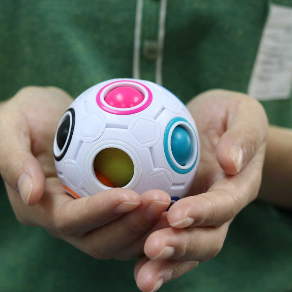Puzzle Ball Fidget Toy | Colour-Matching Sphere with Addictive Popping Sound | Stress-Relief Brain Game for All Ages 3
