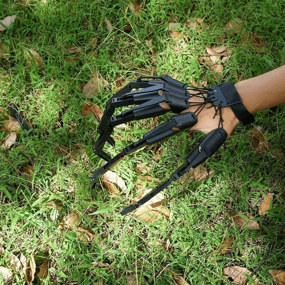 Articulated Finger Extensions Halloween Costume Gloves | 3D Printed Scary Claws | Velcro Fastening Women's Costume 1