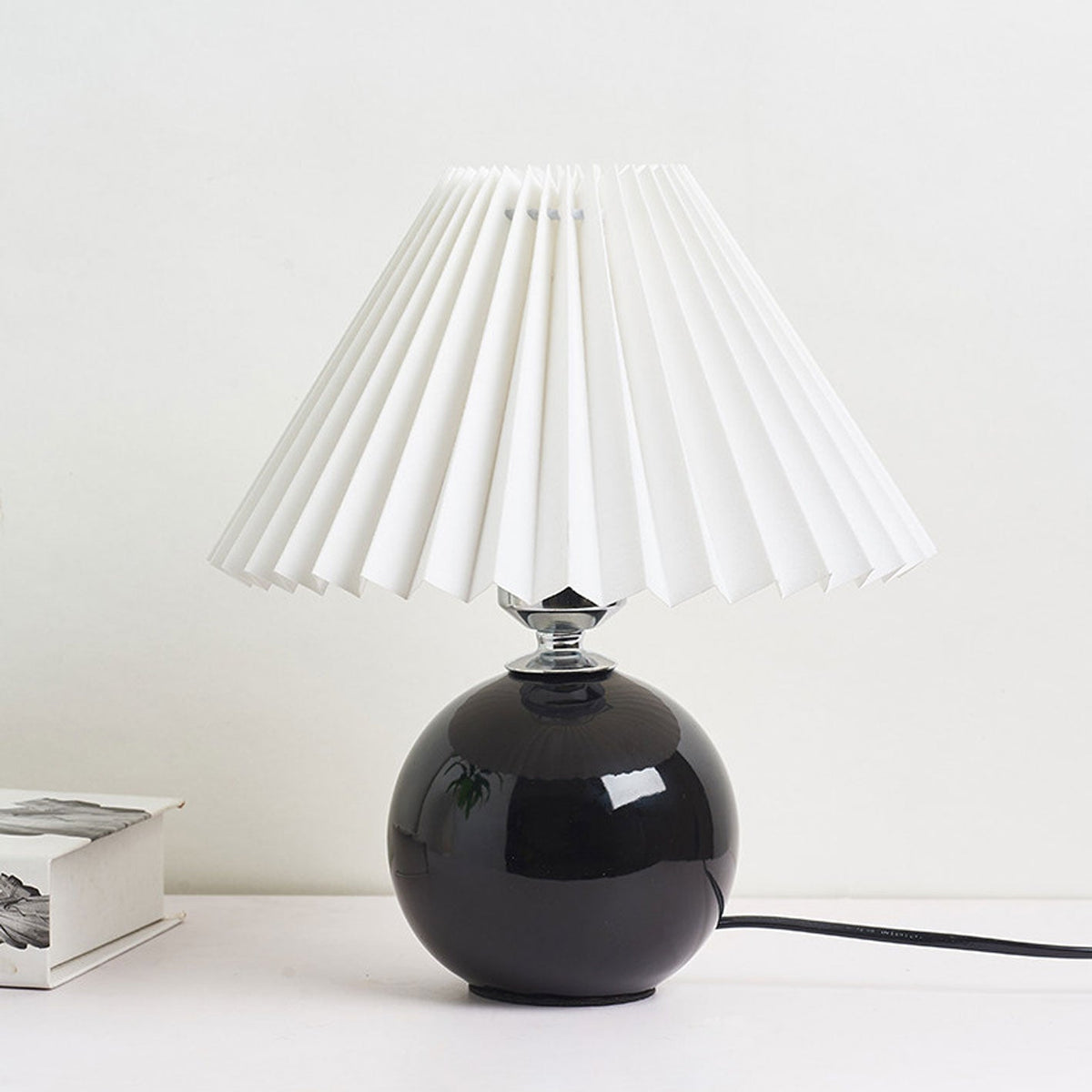 Nordic Ceramic Pleated Table Light | 1-Light Lasson Living