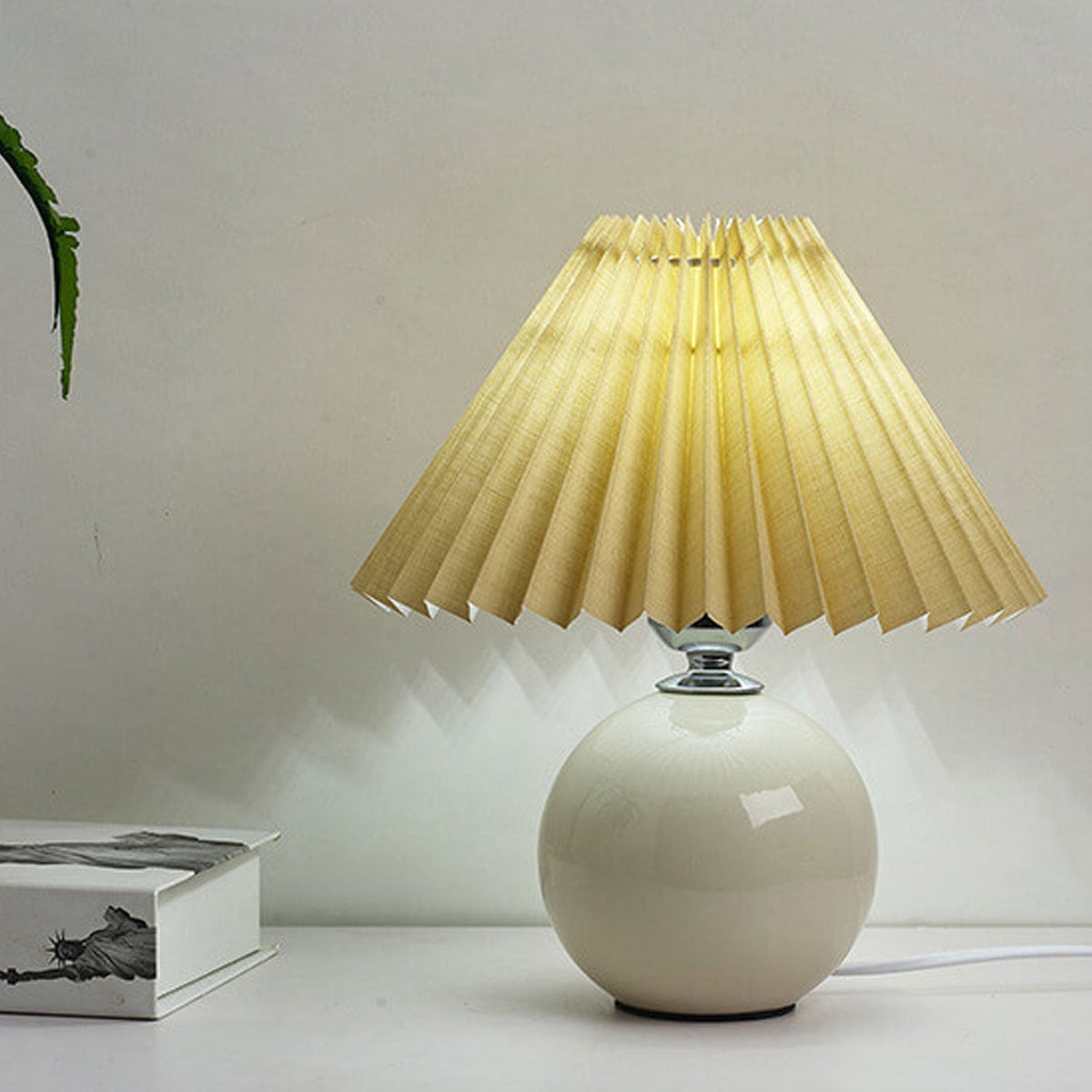Nordic Ceramic Pleated Table Light | 1-Light Lasson Living