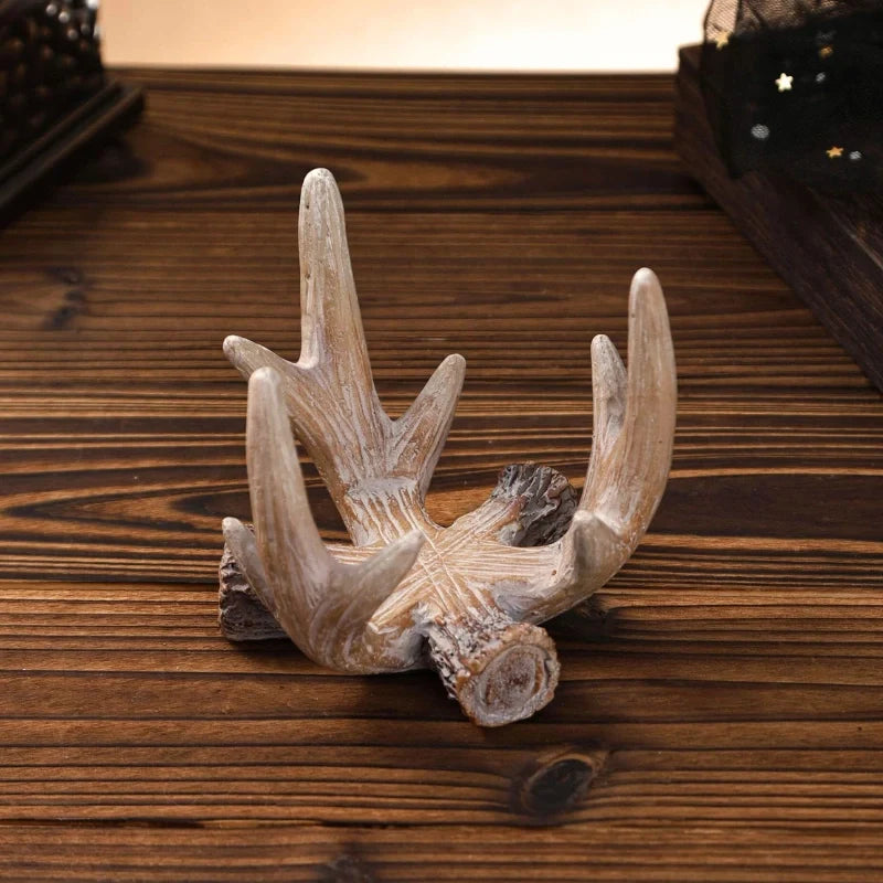 Resin Candle Holder 9 x 9 x 9 cm | Antler Design, Carved Detail | Casts Soft Ambient Shadows for Calm, Reflective Spaces 4