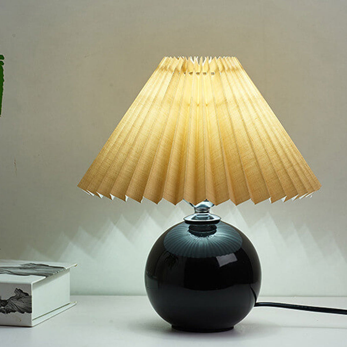 Nordic Ceramic Pleated Table Light | 1-Light Lasson Living