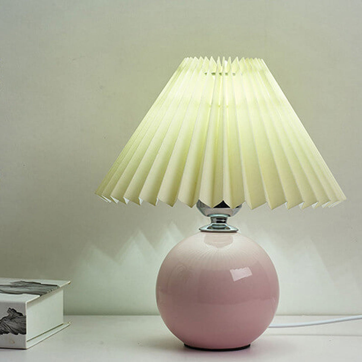Nordic Ceramic Pleated Table Light | 1-Light Lasson Living