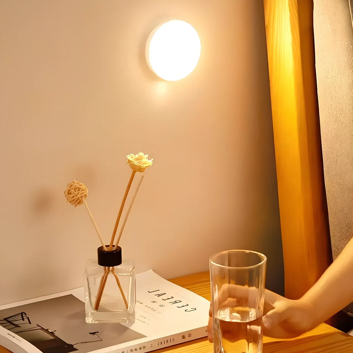 Motion Sensor Night Light | Auto On/Off Detection, 8 cm Diameter | USB or Battery Powered, Tool-Free, 2/4/8 Pack 8