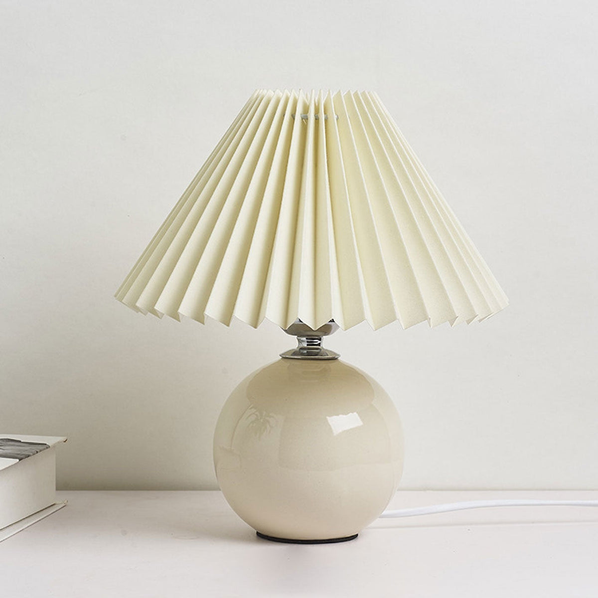 Nordic Ceramic Pleated Table Light | 1-Light Lasson Living