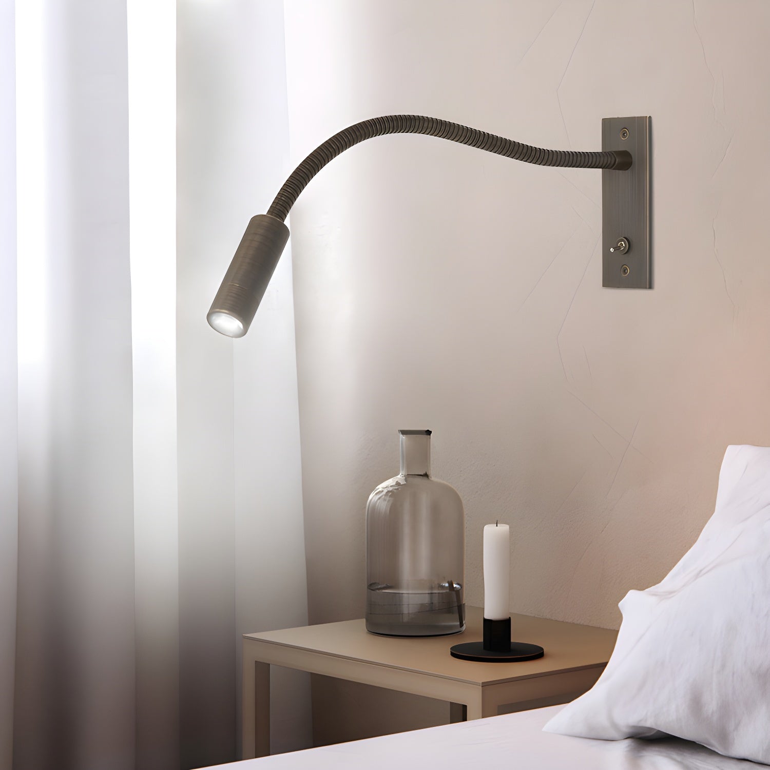 Adjustable Gooseneck Metal Wall Lamp with Cylindrical Head 3