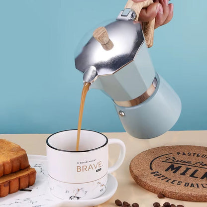 Aluminium Moka Pot – Stovetop Espresso Maker for Rich Coffee Brewing
