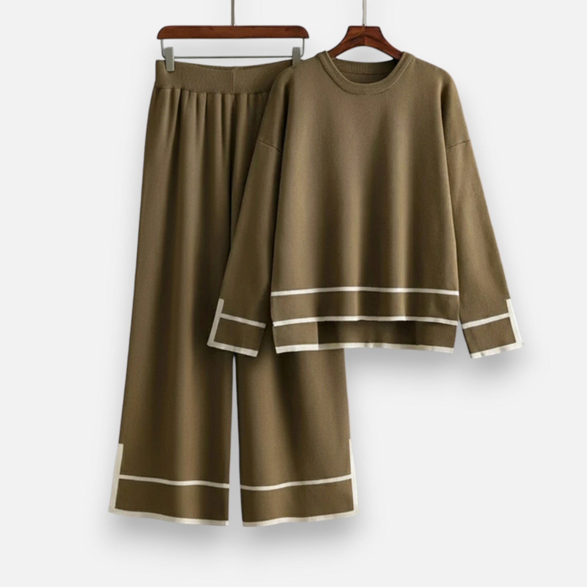 Aveline | Women's Set Loungewear – Knitted Two-Piece with Relaxed Fit 9