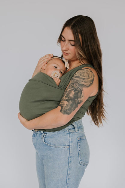 Baby Carrier T-Shirt – Black, Gray, or Army Green: Functional and Stylish for Active Parents 3