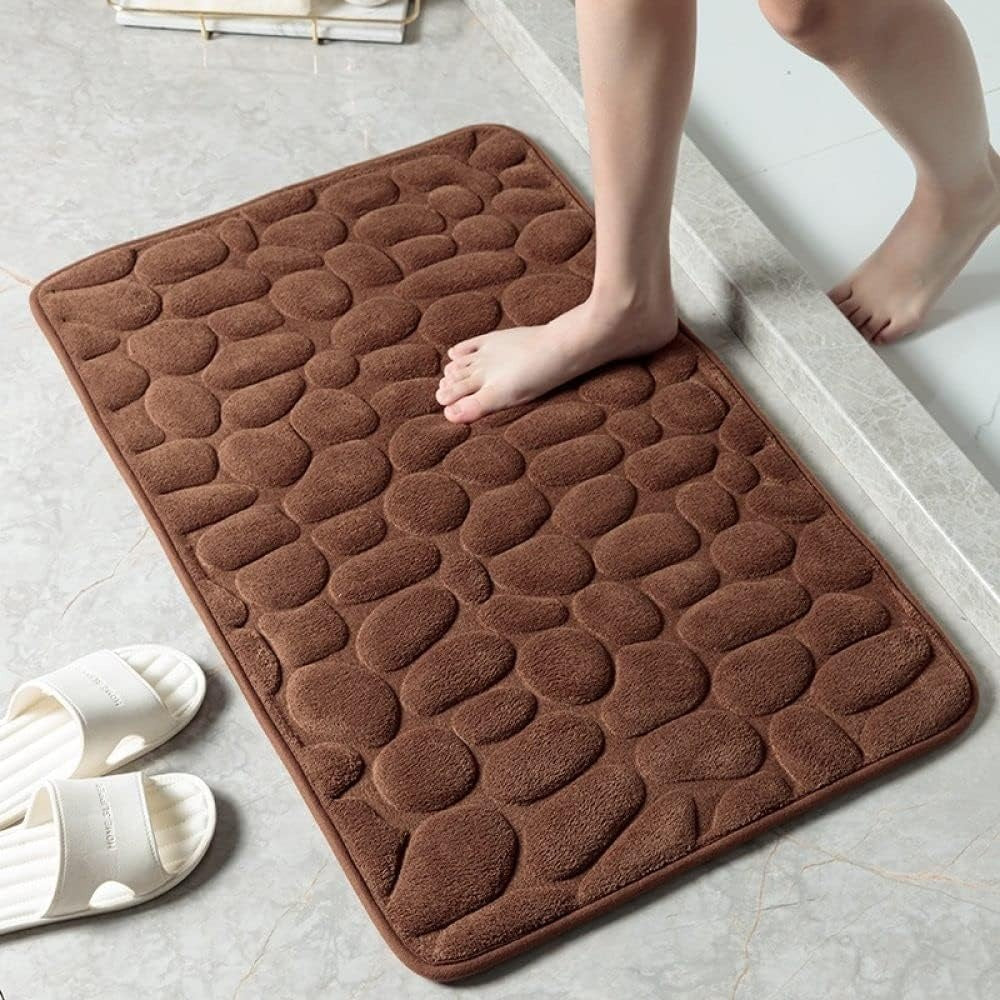 Bathroom Floor Mat | Embossed Pebble Surface, Soft Pile