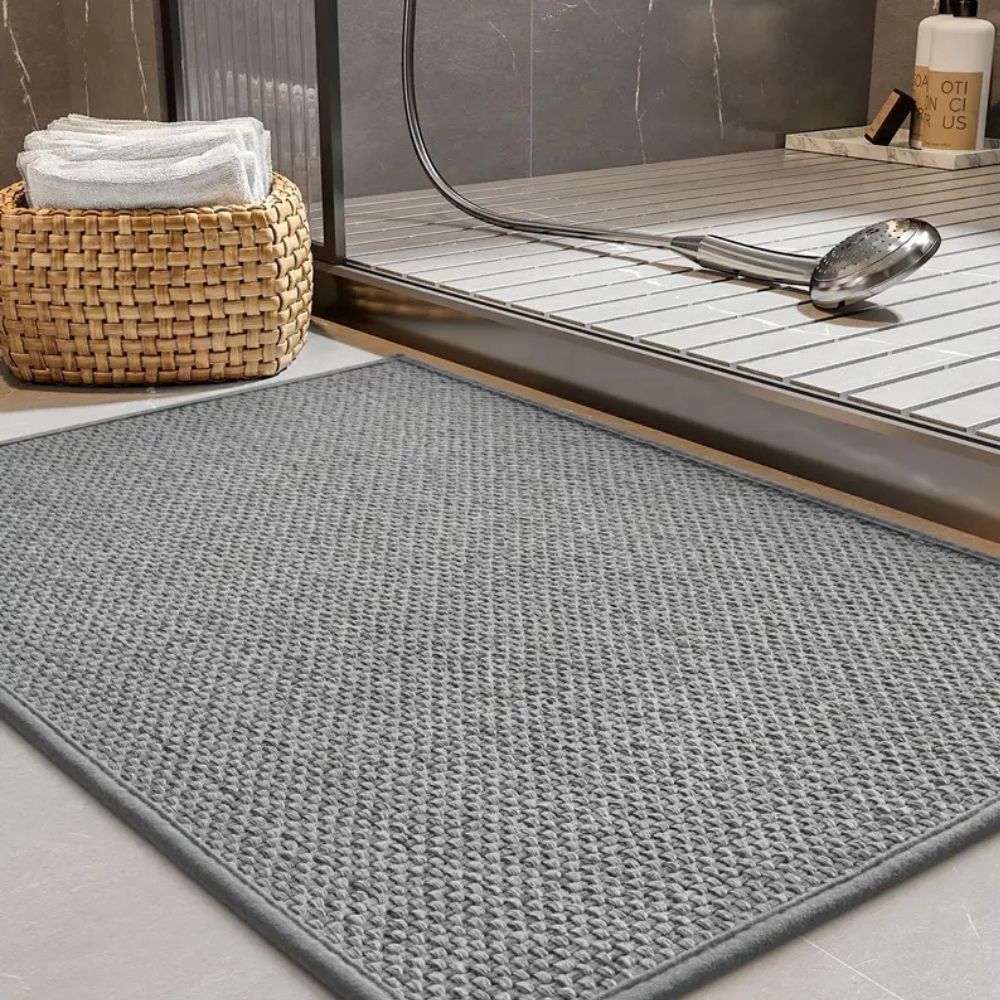 Braided Comfort | Non-Slip Bath Mat – Highly Absorbent Fabric Design