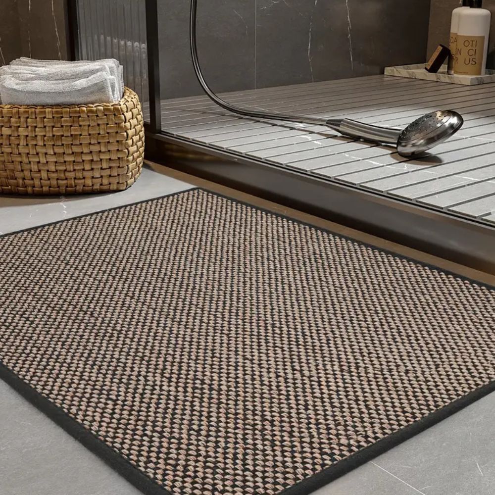 Braided Comfort | Non-Slip Bath Mat – Highly Absorbent Fabric Design