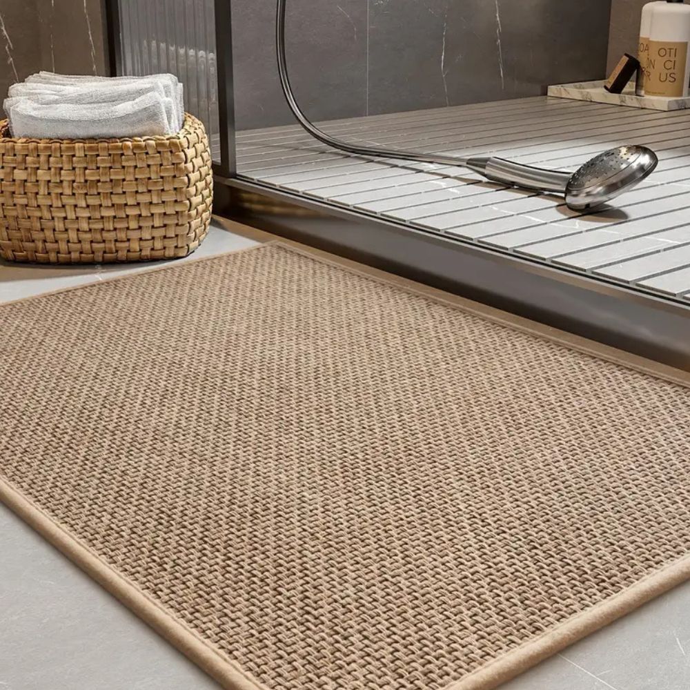 Braided Comfort | Non-Slip Bath Mat – Highly Absorbent Fabric Design