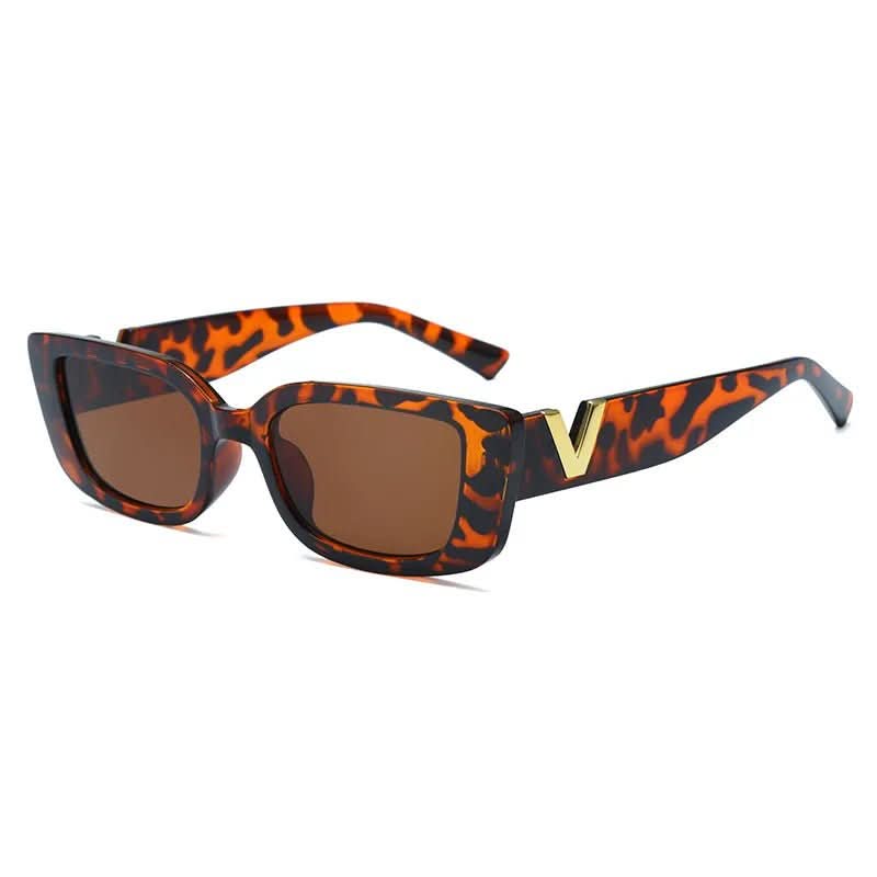 Cat-Eye Sunglasses With UV400 Protection – Lightweight Frame