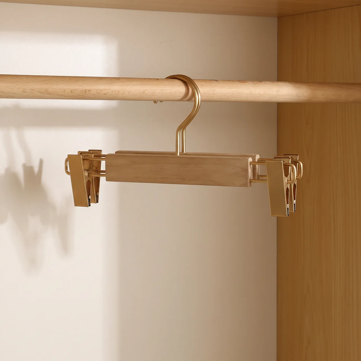 Clothes Hangers | Two Sliding Clips, Slim Hanging Bar