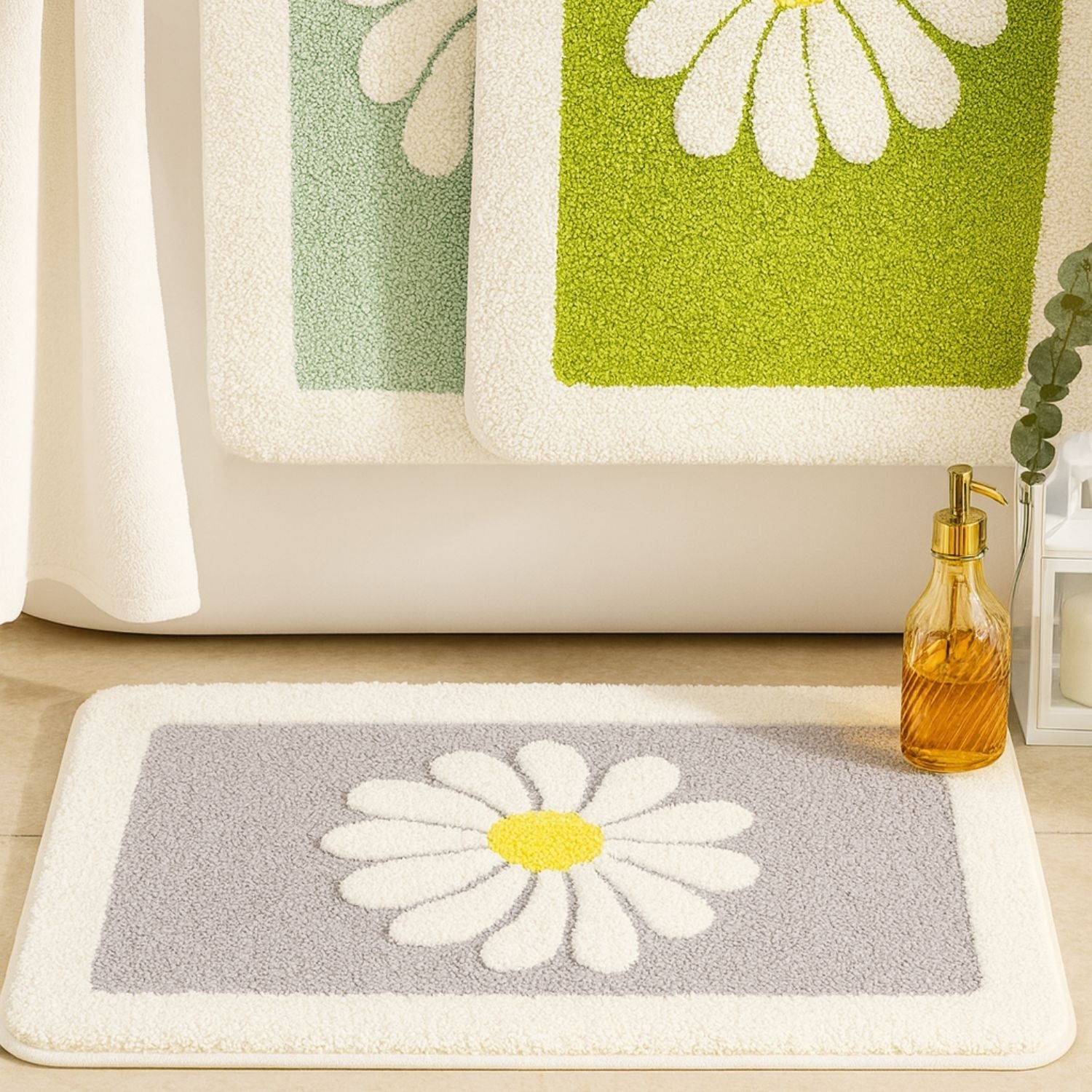 DaisyBloom | Non-Slip Bath Mat – Soft Microfiber Floral Design